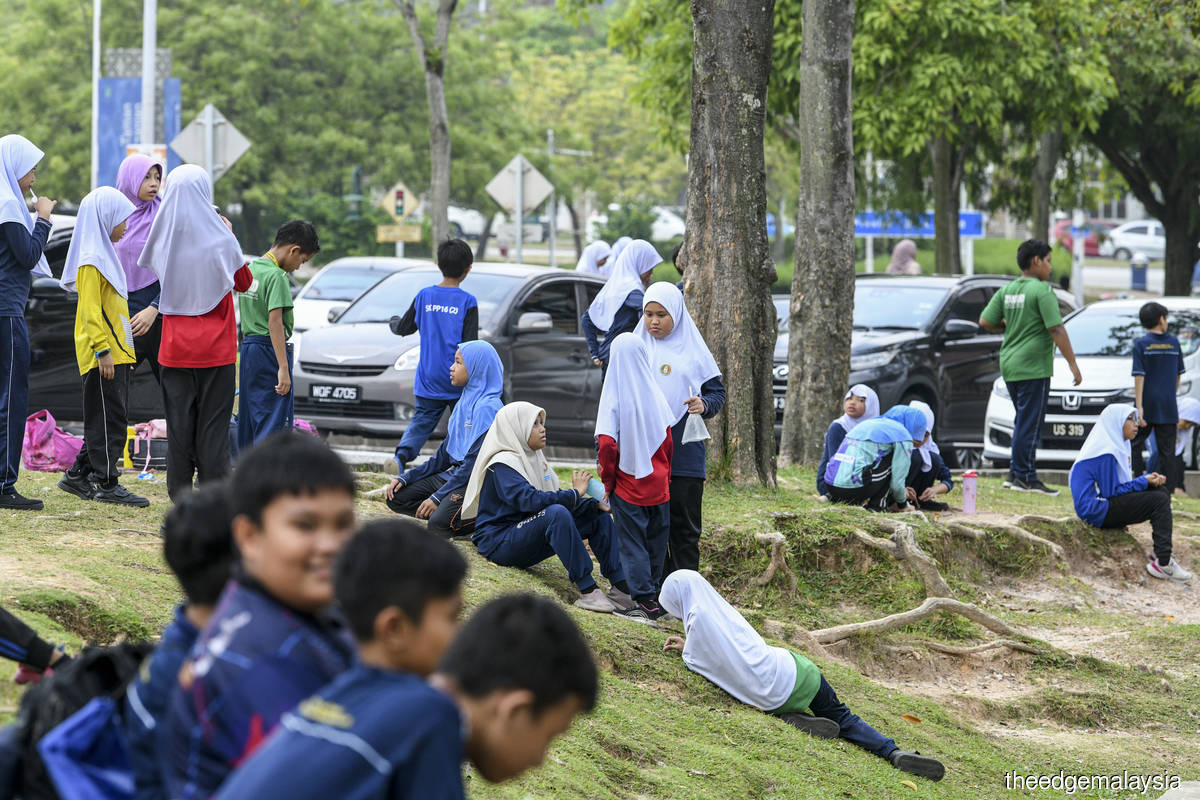 Schools in Selangor, Negeri Sembilan, Melaka, Pahang, Penang to reopen Monday